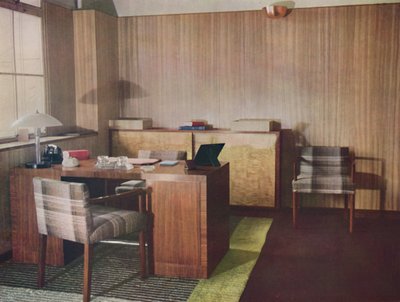 Gordon Russell Ltd.、Broadway Worcs and London、1935によって設計および実行された個人オフィス 作： Unbekannt