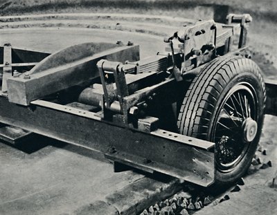 テスト中のロードスタータイヤ、1937 作： Unbekannt