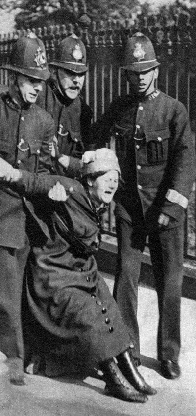逮捕されたsuffragette、c1910s 1935 作： Unbekannt