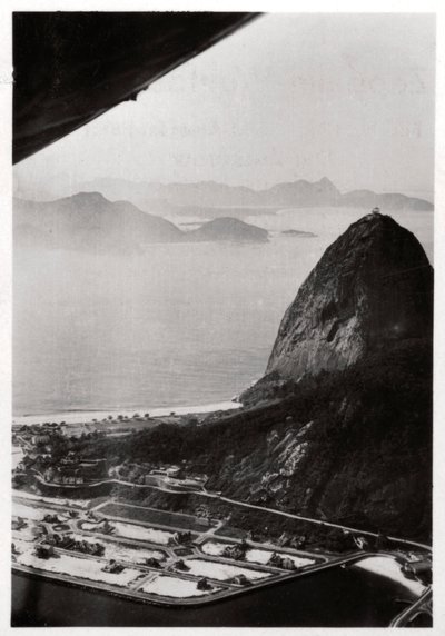 1930年にツェッペリンから見たブラジル、リオデジャネイロのシュガーローフマウンテンの航空写真 作： Unbekannt