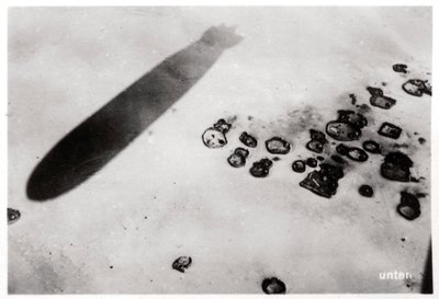 ツェッペリンが影を落とした砂漠の集落の航空写真、1931年1933年 作： Unbekannt