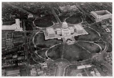 1928年1933年のツェッペリン飛行場からの米国ワシントンDCの国会議事堂の航空写真 作： Unbekannt