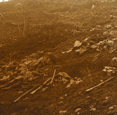 攻撃後、1915年にフランス北部のレパージュ。 作： Unbekannt