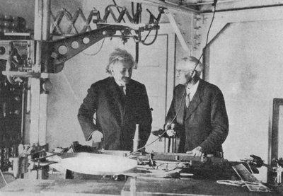 マウントウィルソン天文台でのアルバートアインシュタイン1879-1955 作： Unbekannt