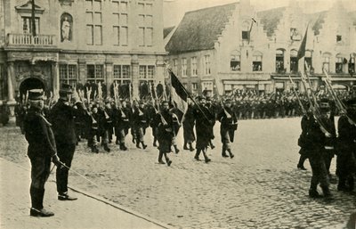 ベルギーのアルバート1世が軍隊を見直し、第一次世界大戦、1914年、1920年。 作： Unbekannt