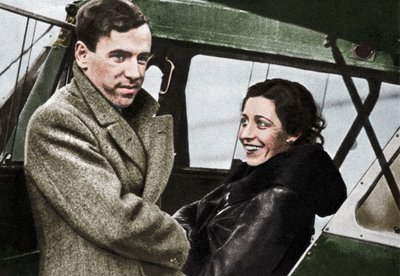 エイミージョンソン、イギリスの飛行士、ケープタウン、1932年に向けて出発しようとしています。 作： Unbekannt