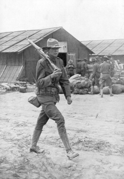 歩哨勤務のアメリカ人兵士、フランス、サンナゼール、c1917 作： Unbekannt