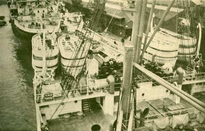 Leviathanに乗った印象的な一連のボート、c1930。 作： Unbekannt
