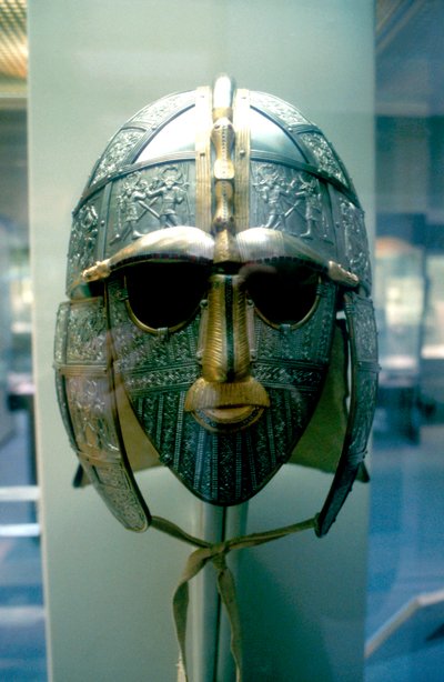 Anglo-Saxonのヘルメットとマスク、7世紀のSutton Hoo Treasureから 作： Unbekannt
