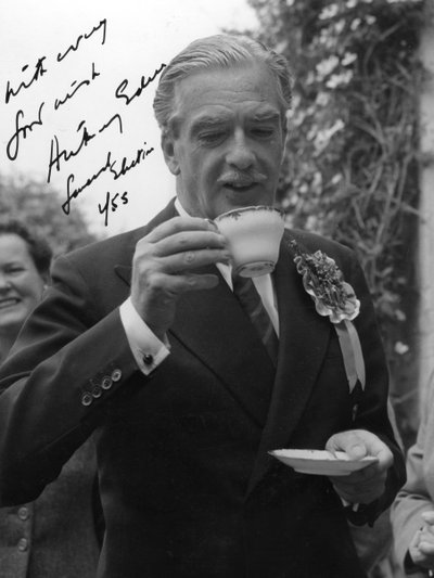 アンソニーエデン、イギリス保守派政治家、お茶を飲む、1955年 作： Unbekannt