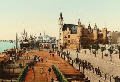 アントワープ（Anvers）。古城（ヘットスティーン）から港を一望できます。 1900年頃 作： Unbekannt