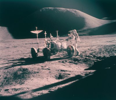 1971年8月、アポロ15号の宇宙飛行士ジェームズアーウィンと月面車 作： Unbekannt