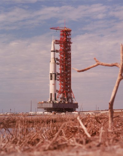 アポロ9号の土星Vロケット、1969年 作： Unbekannt