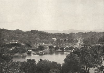 1926年、Greory-RoadからNNWまでのキャンディ湖の眺め 作： Unbekannt