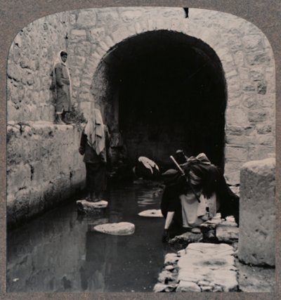 シロアムのプールで目を洗う盲目の男性、c1900 作： Unbekannt