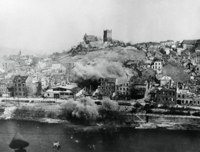 1945年3月、ドイツのビンゲン砲撃 作： Unbekannt
