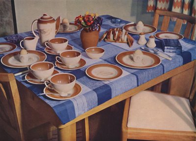 朝食-1939年にロンドンで開催されたBowman Bros. Ltd.による朝食用テーブルの配置 作： Unbekannt