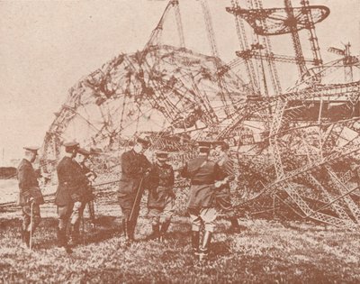 イギリスに持ち込まれたツェッペリン号の残骸を調査するイギリスの職員、1917年1919年 作： Unbekannt