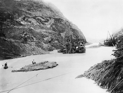 19世紀後半から20世紀初頭のパナマ運河のパナマ運河の建物 作： Unbekannt