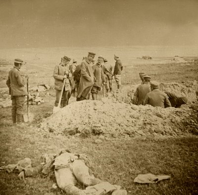埋葬組織、サントマリーアピュ、フランス北部、c1914-c1918。 作： Unbekannt