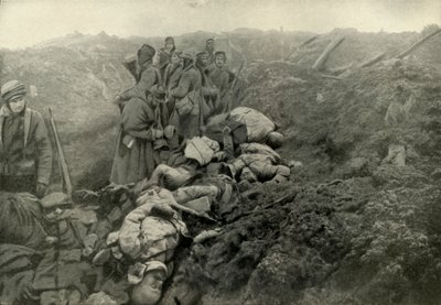 1919年、レエパルジェでドイツ軍の塹壕を占領しました。 作： Unbekannt