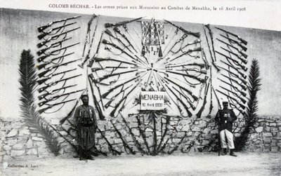 メナバ、コロンブベシャル、アルジェリア、c1910の戦いで捕獲された武器 作： Unbekannt