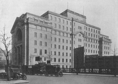 ブッシュハウスのセンターブロック、ロンドン、1924年 作： Unbekannt