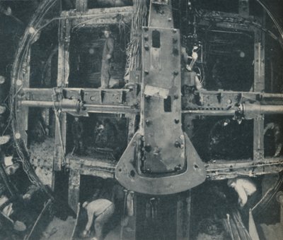 2つの国、c1935間の障壁を破壊する複合グレートシールド 作： Unbekannt