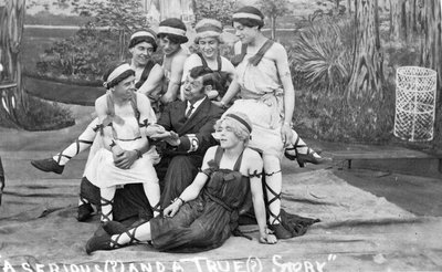 1915年頃、HMS Royal Oakでのコンサートパーティー（モノクロ写真 作： Unbekannt