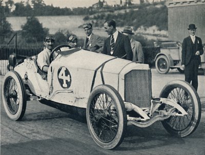 1937年、メルセデスで若いZborowski伯爵 作： Unbekannt