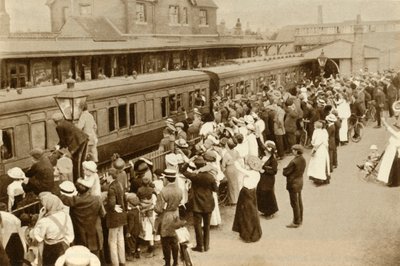第一次世界大戦、戦争、イギリス、1914年、1935年に戦うために去る軍隊を振り切っている群衆。 作： Unbekannt