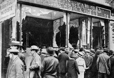 損傷したオーストリアの宝石商店、パリ、第一次世界大戦、1914年 作： Unbekannt