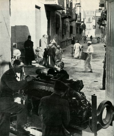 カイロの裏通りに散らばっているのは、まったく小さな産業です... c1942-1943、1945。 作： Unbekannt