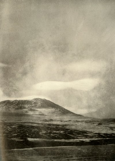 エレバスの上のダムベルクラウド、c1908、1909。 作： Unbekannt