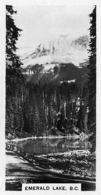 フィールド、カナダ、ブリティッシュコロンビア、c1920の近くのエメラルド湖 作： Unbekannt