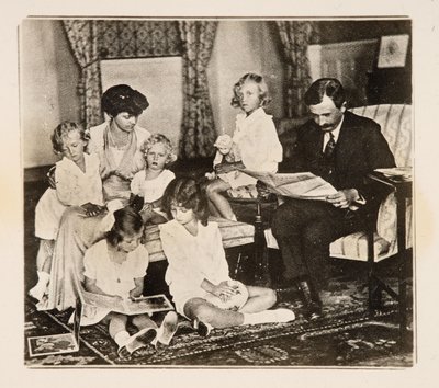 亡命中の皇帝チャールズ 1 世とその家族、1920 年代。 作： Unbekannt