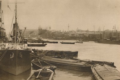 ロンドンのニーズに応える忠実な船：カスタムハウスからビリングスゲートまでのプール、c1935。 作： Unbekannt