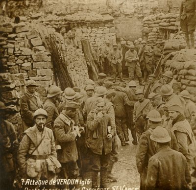 1916年、北フランス、ヴェルダンの攻撃、採石場の救急ポスト、サンバスト 作： Unbekannt