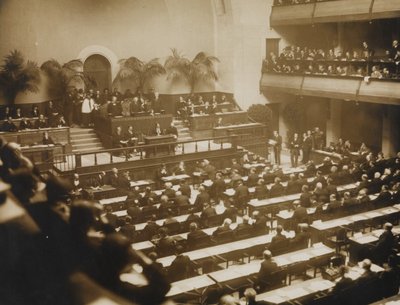 国際連盟の第一回会合、1920年11月15日、ジュネーブにて , 1920年。 作： Unbekannt