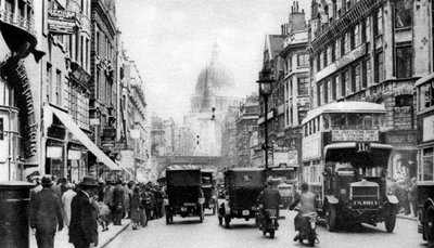 1926年から1927年にロンドンのソールズベリーコートの向かい側から見たフリートストリート 作： Unbekannt