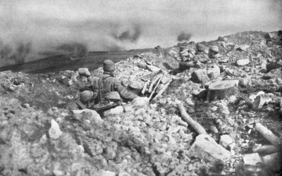 1915年8月2日、フランスのヴェルダン近くのエパルジュ海嶺にフランス軍が突撃 作： Unbekannt
