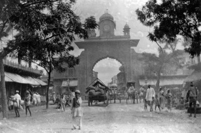 1917年、インドのムトラへの門 作： Unbekannt