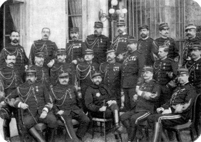 フランスの将軍および政治家であるジョルジュブーランジェと他の陸軍将校、1888年 作： Unbekannt
