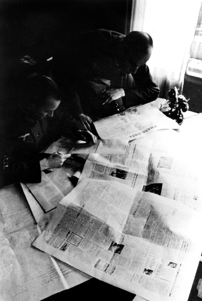 1944年5月、パリを占領したフランスのマスコミに対するドイツの検閲 作： Unbekannt