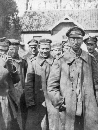 1918年4月18日にドイツの捕虜、フランス 作： Unbekannt