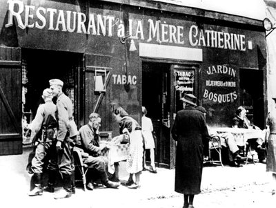 1940年6月、パリを占領したレストランでのドイツ兵 作： Unbekannt