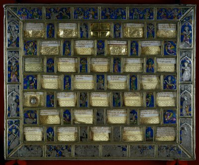 金細工師：シャルルマーニュのチェスゲーム（将棋）の形をした14世紀のスタウロテーク様式またはゴシック様式の聖遺物箱、モンペリエで作られた銀、金、電子メール。Roncesvalaux。ナバラ。スペイン。 作： Unbekannt