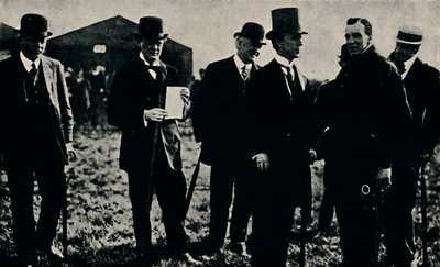 グラハムホワイトとチャーチル氏、1910年、1945年。 作： Unbekannt