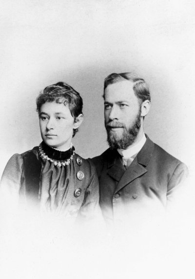 ハインリッヒ・ヘルツ（ドイツの物理学者）と妻のエリザベト 作： Unbekannt