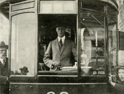 陛下はグラスゴーの街を路面電車で運転しました...、1924、1937。 作： Unbekannt